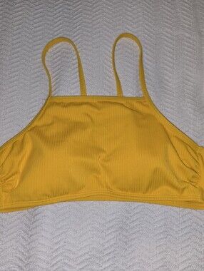 Xhilaration sz Medium Yellow Ribbed Athletic Bikini Swim Top Only Inserts Includ